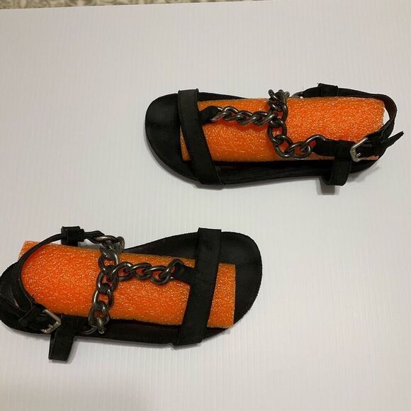 Bimba y Lola Suede Chain Fisherman Sandals, Size 37. (6.5/7 US) Black Spain. - Picture 16 of 16